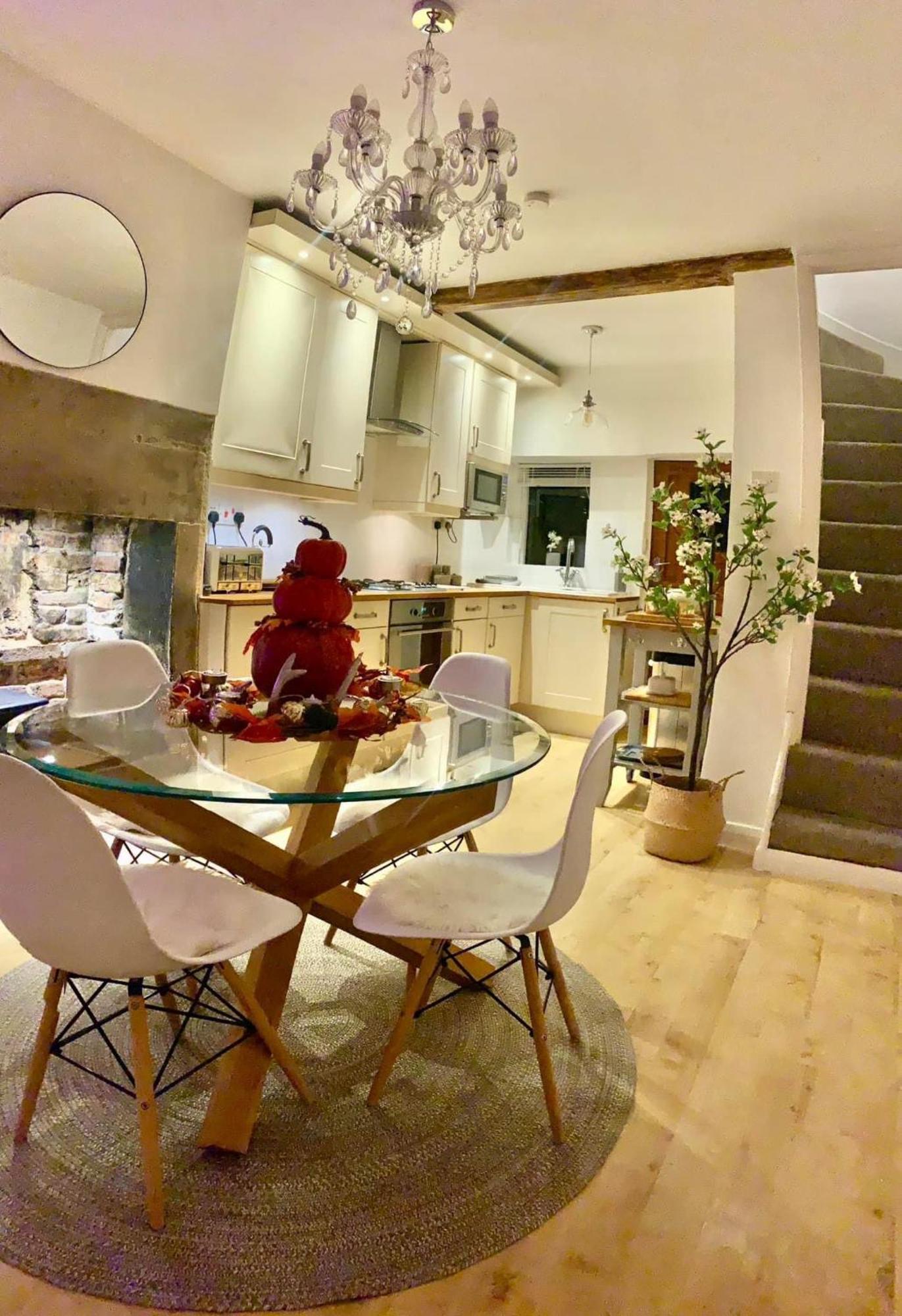 The Tenth House, Grade II Listed Georgian Town House, Wirksworth, Derbyshire, Peak District Cottage, Sleeps 4 Екстериор снимка
