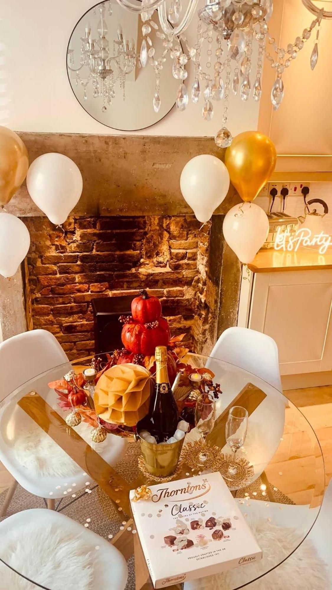 The Tenth House, Grade II Listed Georgian Town House, Wirksworth, Derbyshire, Peak District Cottage, Sleeps 4 Екстериор снимка
