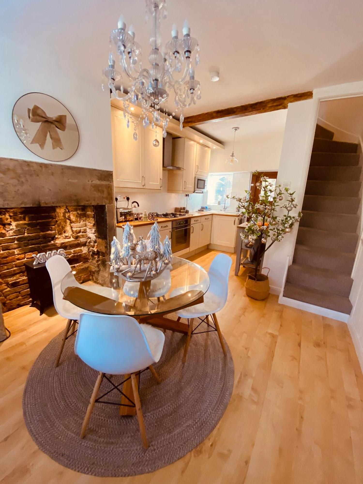 The Tenth House, Grade II Listed Georgian Town House, Wirksworth, Derbyshire, Peak District Cottage, Sleeps 4 Екстериор снимка